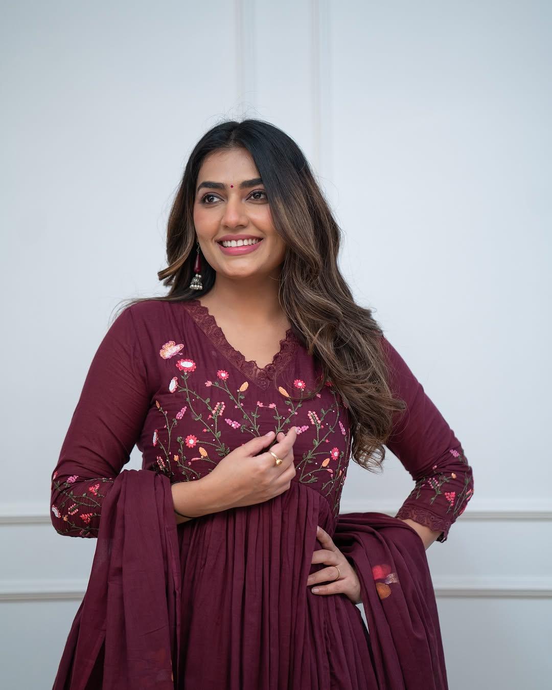 Tanawana Wine Suit Set